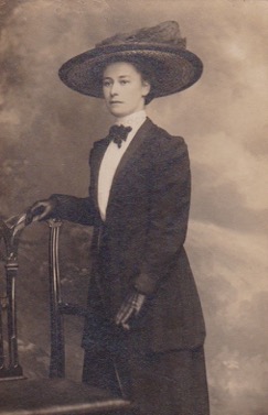 MISS PACKWOOD Miss Packwood